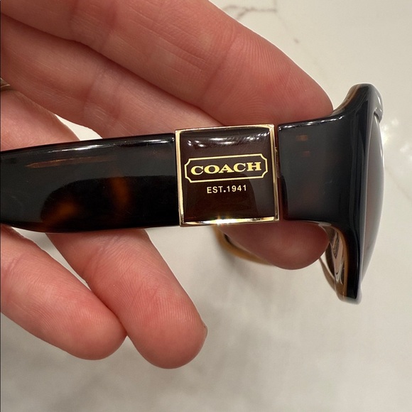 Coach Women's Black and Brown Sunglasses - Picture 4 of 4